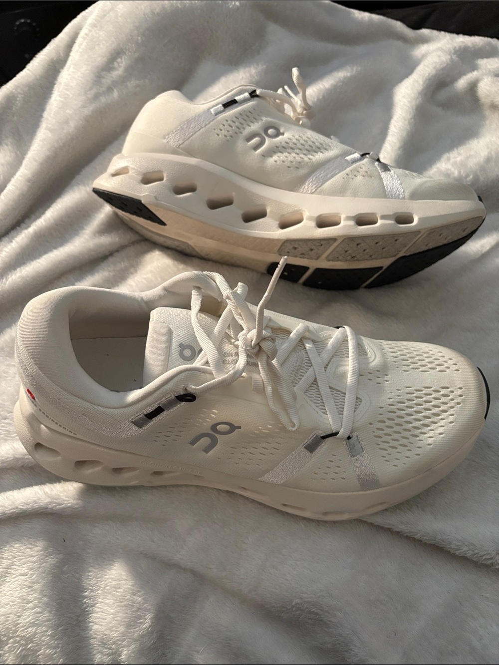 On Running Women's Size W11 Sneakers